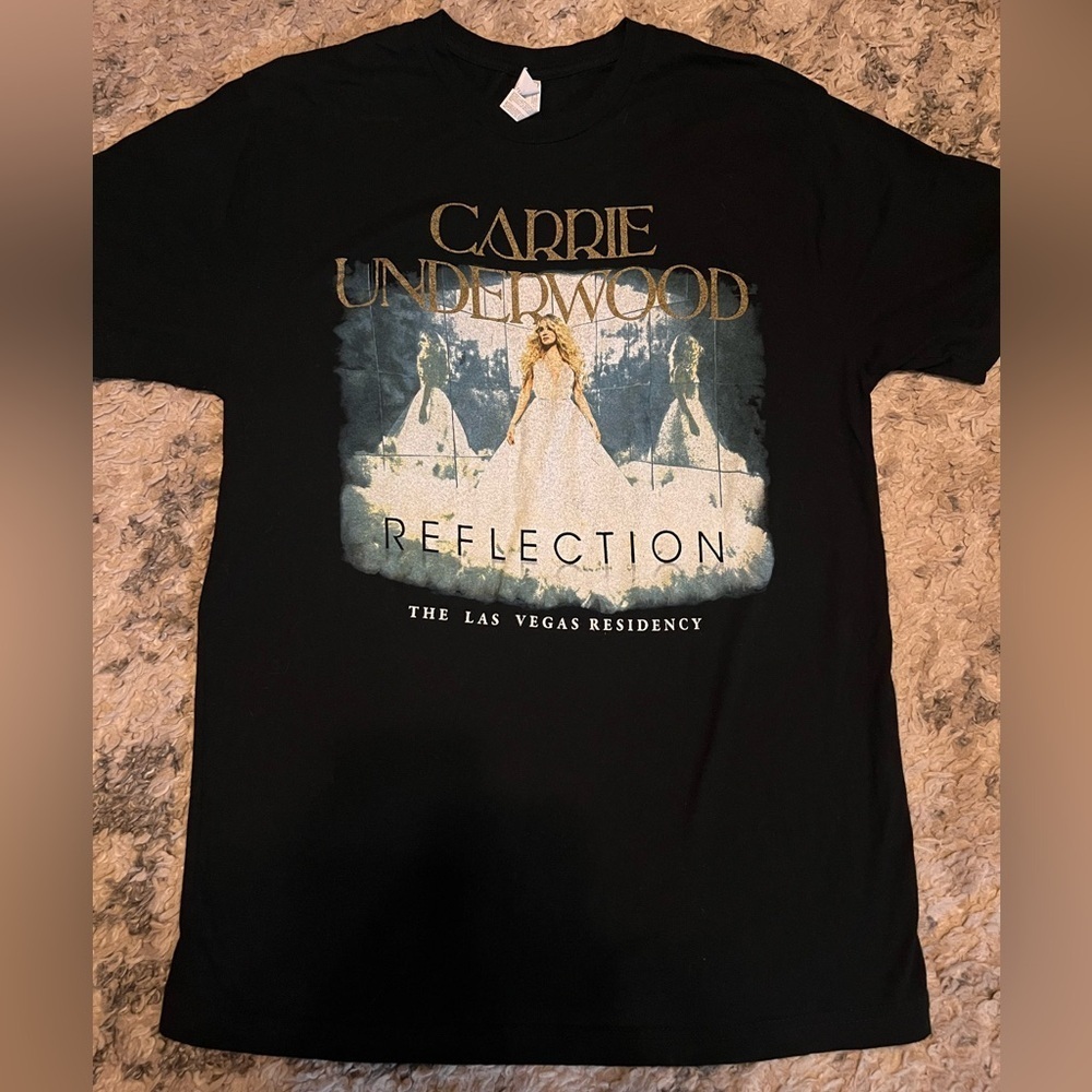 Carrie Underwood Black Graphic Tee - Picture 2 of 4